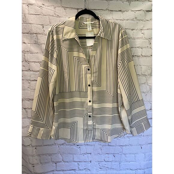 H&M button down blouse NWT woman’s size large - Picture 2 of 8